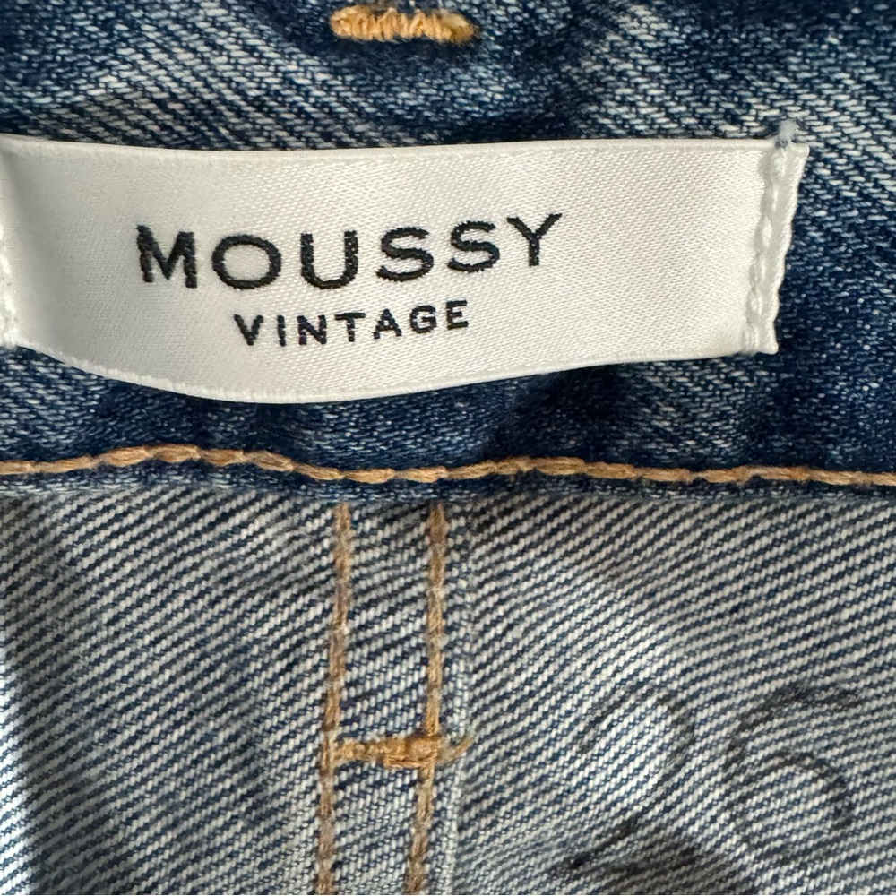 Moussy Vintage Straight Leg Jeans 26 High Rise Light Wash Japanese Denim - Picture 9 of 11